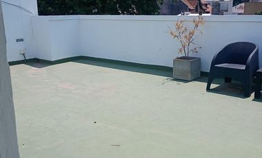 PH de 4 ambientes   2 cocheras en  alquiler en Olivos