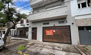 PH de 4 ambientes   2 cocheras en  alquiler en Olivos