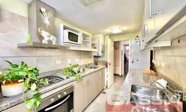 DEPARTAMENTO IMPECABLE ESTADO 4 AMBIENTES, COCHERA DOBLE, BALCON Y AMENITIES