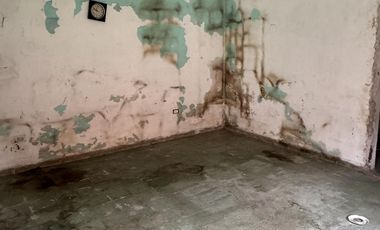 TERRENO CON COHERAS Y DEPÓSITO en Lanús
