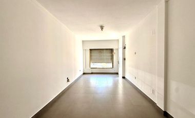 Casa en dos plantas con terraza