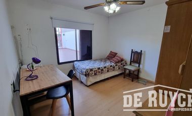 Block comercial en Cruce Varela