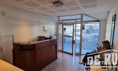 Block comercial en Cruce Varela