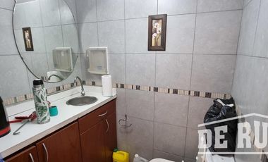 Block comercial en Cruce Varela