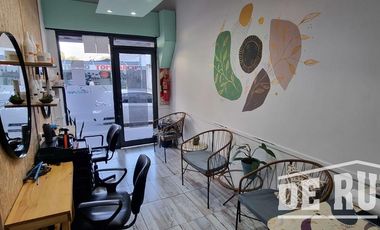 Block comercial en Cruce Varela