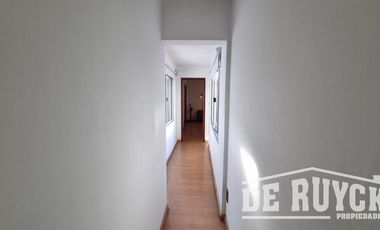 Block comercial en Cruce Varela