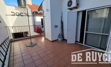 Block comercial en Cruce Varela