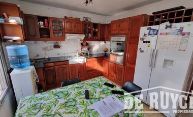 Block comercial en Cruce Varela