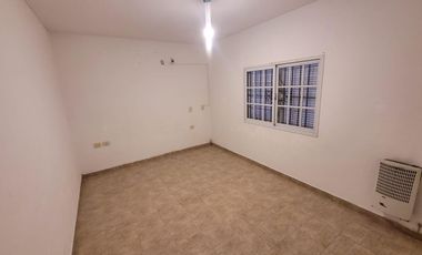 DEPARTAMENTO 2 AMBIENTES CON COCHERA EN ALQUILER
