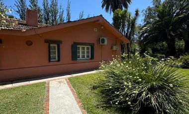 Casa en Venta dentro del barrio Escorial