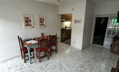 Casa - Burzaco