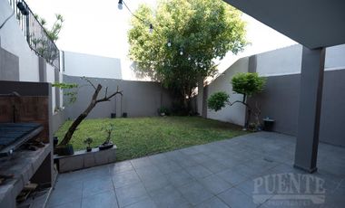 Casa - Lomas de Zamora Este