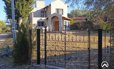 Casa en venta - Av. Dos Venados, Villa de Merlo