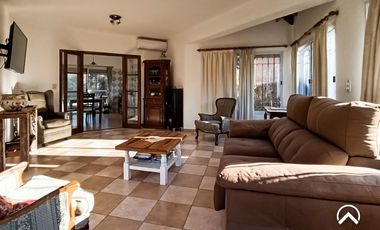 Casa en venta - Av. Dos Venados, Villa de Merlo