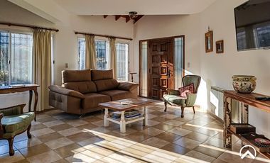 Casa en venta - Av. Dos Venados, Villa de Merlo