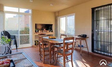 Casa en venta - Av. Dos Venados, Villa de Merlo
