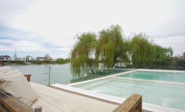 Casa en Venta Barrio Privado Santa Barbara a la Laguna