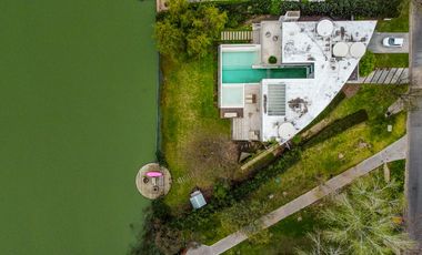 Casa en Venta Barrio Privado Santa Barbara a la Laguna