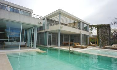 Casa en Venta Barrio Privado Santa Barbara a la Laguna