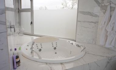 Casa en Venta Barrio Privado Santa Barbara a la Laguna