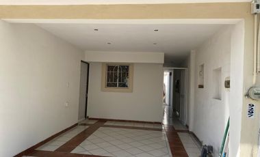 CASA EN RENTA  AMUEBLADA EN VILLAS UNIVERSIDAD, TORREÓN, COAH.