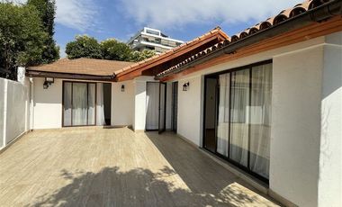 Casa en Arriendo en Metro Los Dominicos