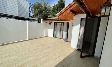 Casa en Arriendo en Metro Los Dominicos