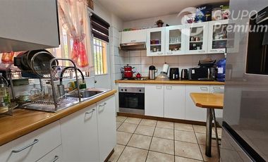 Casa en Venta en LO MARCOLETA / AV. LO CRUZAT / SAN EDUARDO 3 Dormitorios y 2 Baños