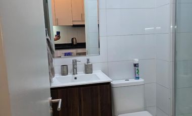 MONOAMBIENTE AMOBLADO CON PATIO VISTA HUMEDAL