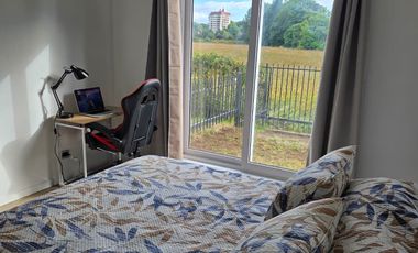 MONOAMBIENTE AMOBLADO CON PATIO VISTA HUMEDAL