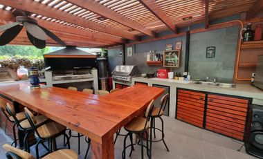 EXCELENTE CASA  ESTILO CHILENA GRAN QUINCHO CAVA SUBTERRANEA