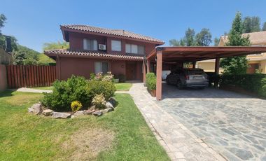 EXCELENTE CASA  ESTILO CHILENA GRAN QUINCHO CAVA SUBTERRANEA