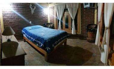 Hermosa cabaña rustica ubicada en el bosque