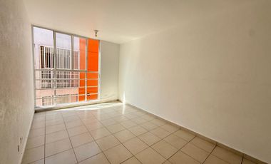 Departamento en Venta en Col. San Miguel, Iztapalapa con 3 rec y 2 baños