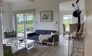 Hermosa casa amoblada con vista al lago y volcanes, sector Totoral