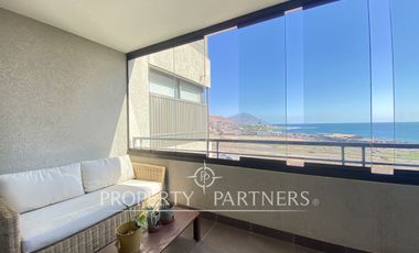 Vive la comodidad en Cerro Paranal: Depto. Amoblado 2D+2B con Vista al Mar