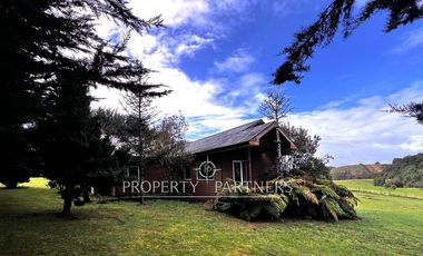 Arriendo acogedora casa en parcelación «Santa Rosa», entrada norte Puerto Varas