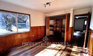 Arriendo acogedora casa en parcelación «Santa Rosa», entrada norte Puerto Varas