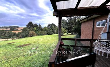 Arriendo acogedora casa en parcelación «Santa Rosa», entrada norte Puerto Varas