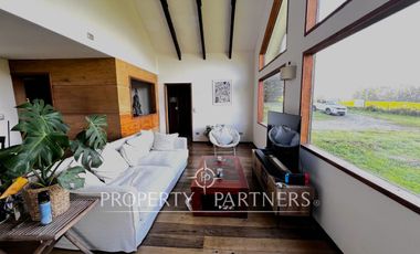 Arriendo acogedora casa en parcelación «Santa Rosa», entrada norte Puerto Varas