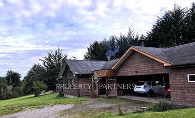 Arriendo acogedora casa en parcelación «Santa Rosa», entrada norte Puerto Varas