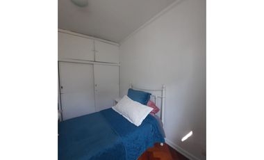 Grace Kelm Arrienda Amplia casa de 6 dorm 4 baños 308m2 estacionamiento, en Providencia.