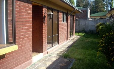 CASA EN VENTA EN MACHALÍ: CONDOM MIRAFLORES, 3D|2B