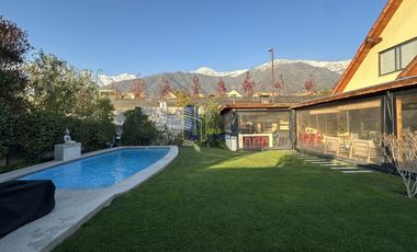 CASA EN CONDOMINIO EN ALTO MACUL 5D4B PISCINA