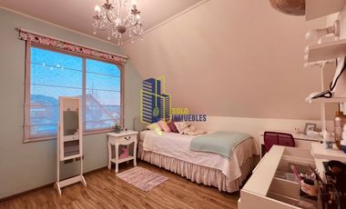 CASA EN CONDOMINIO EN ALTO MACUL 5D4B PISCINA