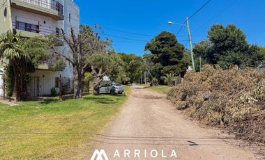 Casa de 5 ambientes en Barrio Alfar sobre lote de 845 m2