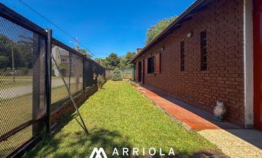Casa de 5 ambientes en Barrio Alfar sobre lote de 845 m2