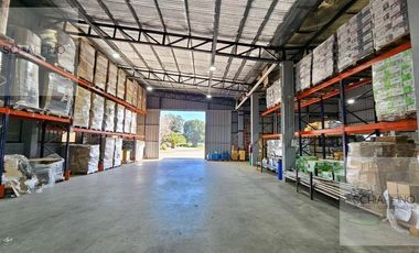 Nave Industrial en Platanos