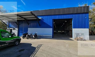 Nave Industrial en Platanos