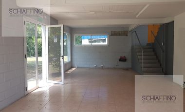 Nave Industrial en Platanos